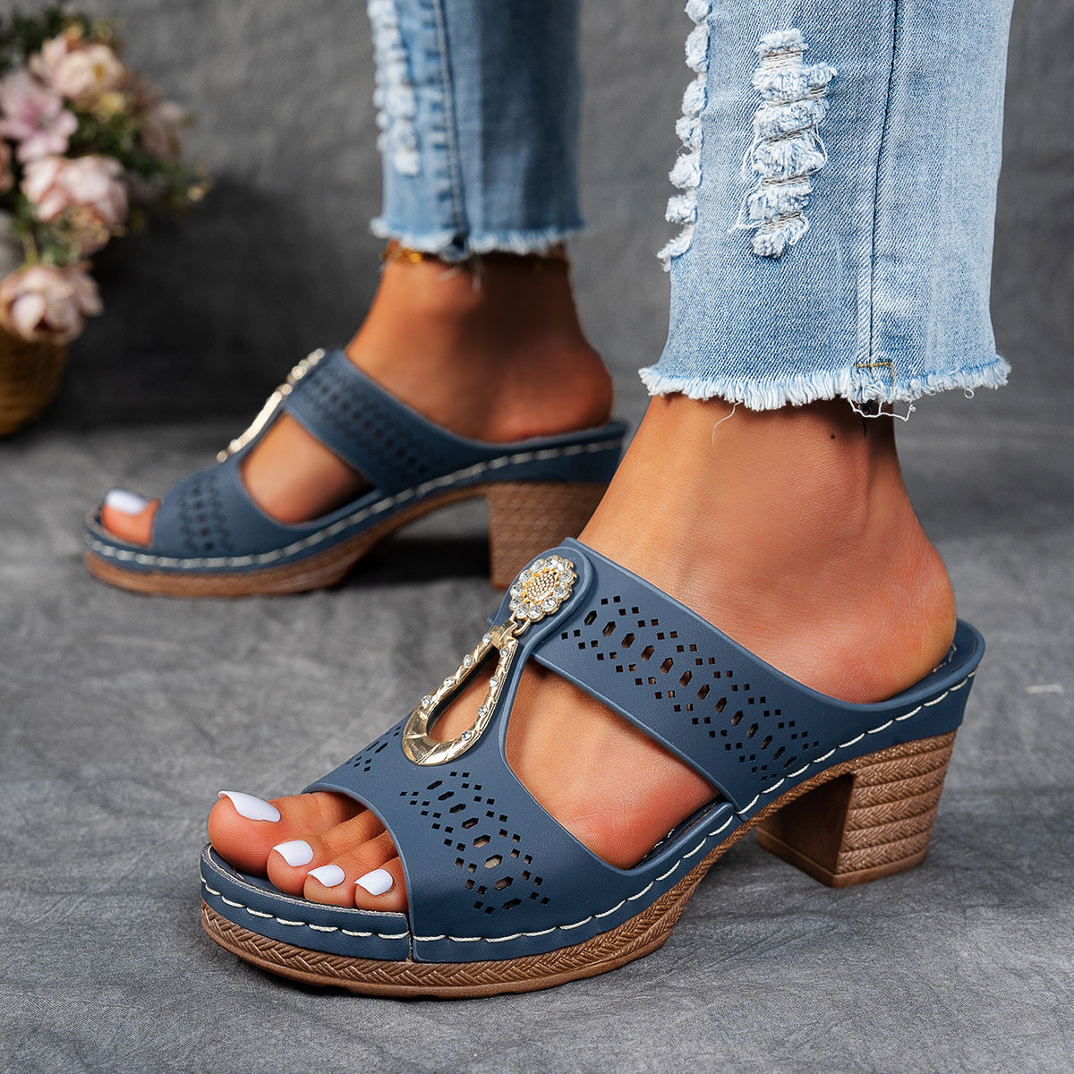 Vera Women's Comfort Flat Sandals