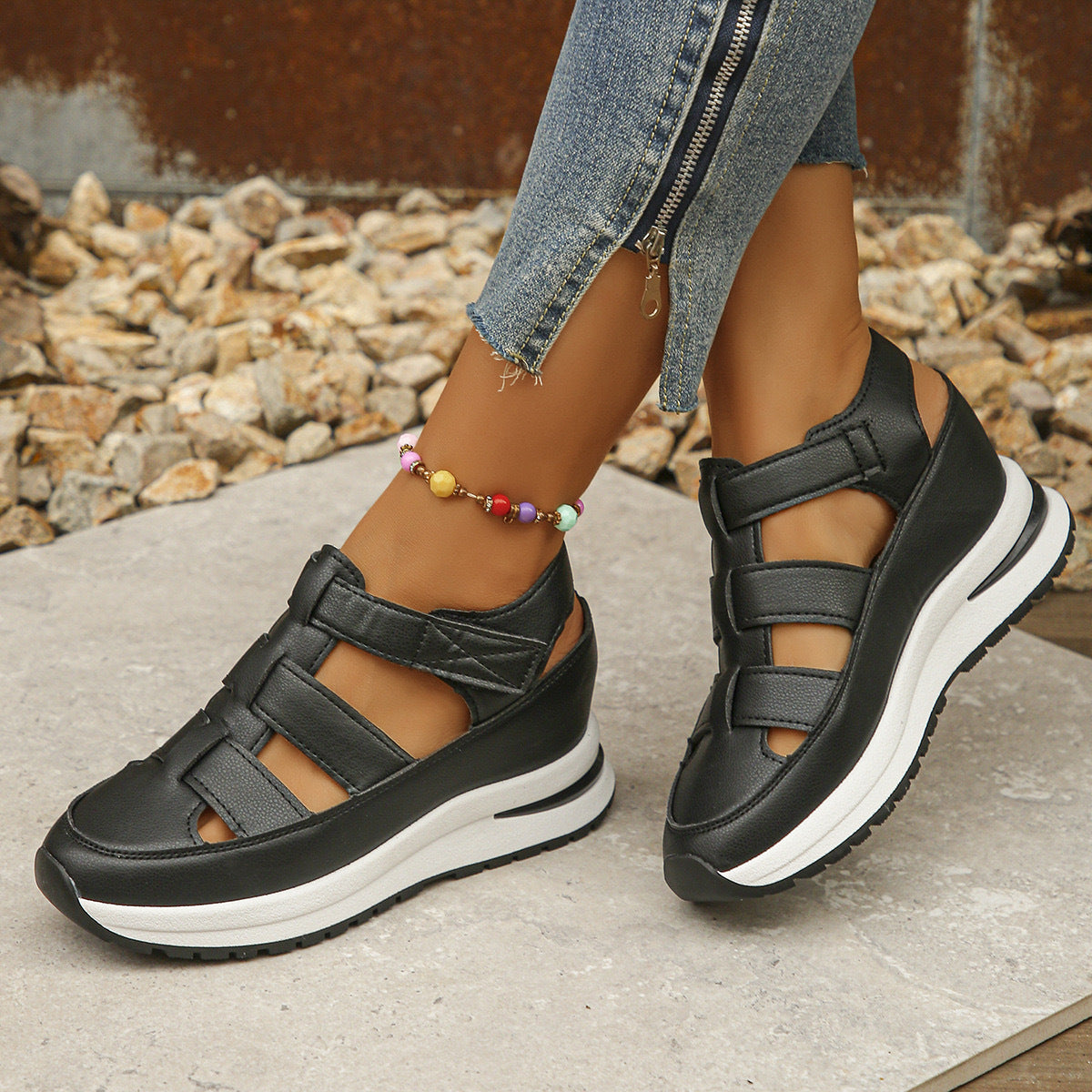 Velésia Women's Orthopedic Sandals